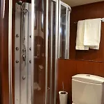 Dvi Marije Hotel en barco *