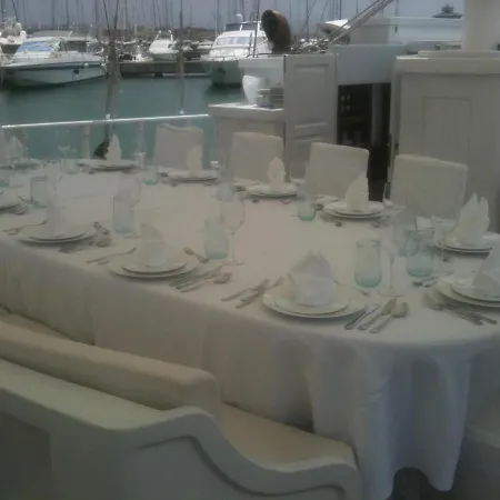 Dvi Marije Hotel en barco *